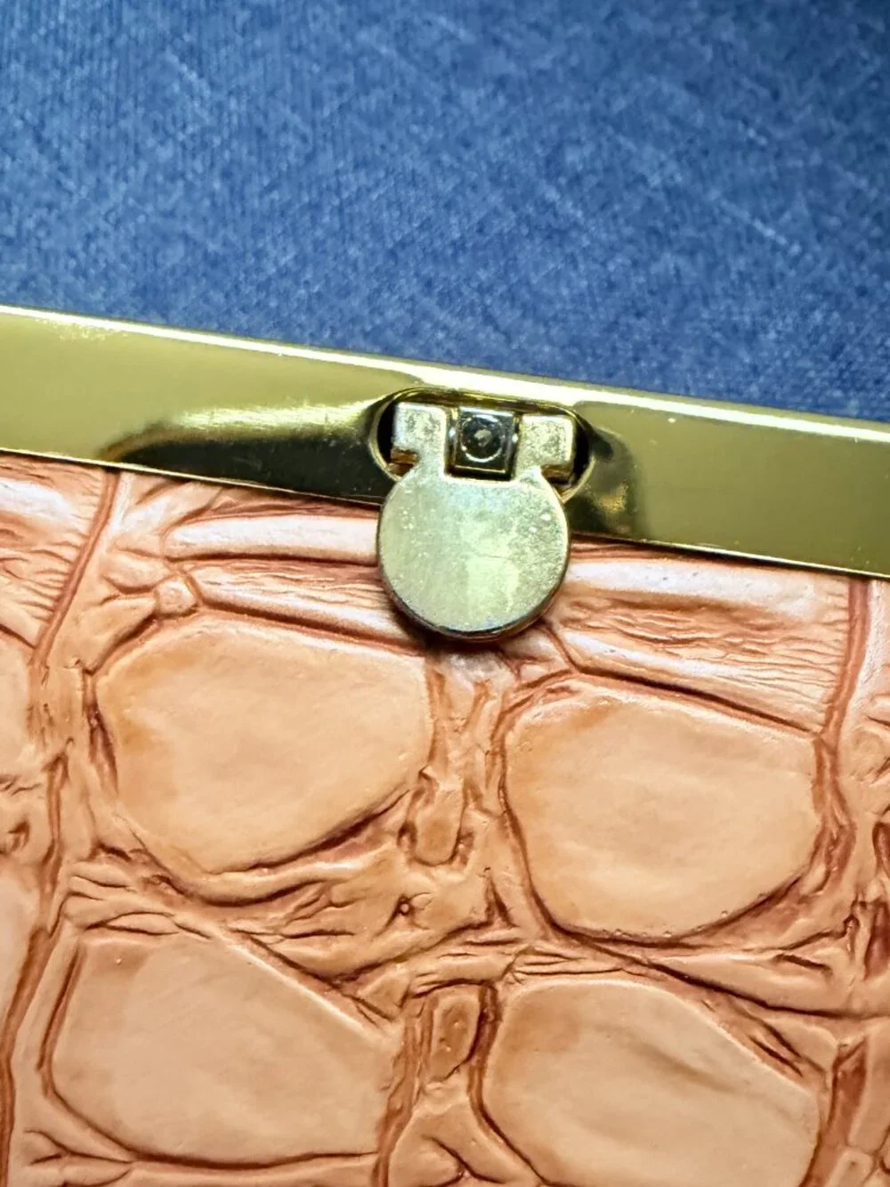 Faux Croc Print Kiss Lock Clutch